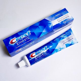 Kem Đánh Răng Crest 3D White Advanced Triple Whitening 158g 1