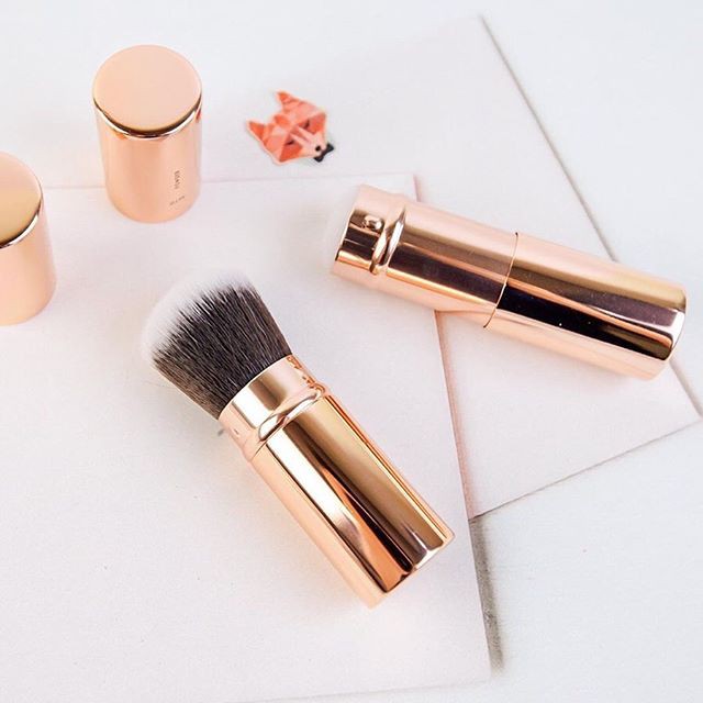 Cọ Phủ Bỏ Túi Vacosi Powder Brush M10