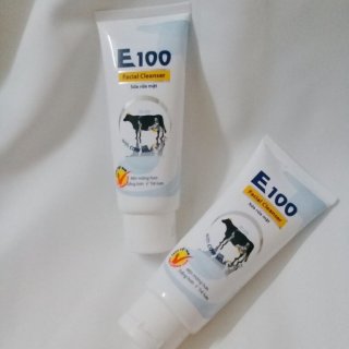 Sữa rửa mặt E100 tinh chất sữa bò 80ml 1