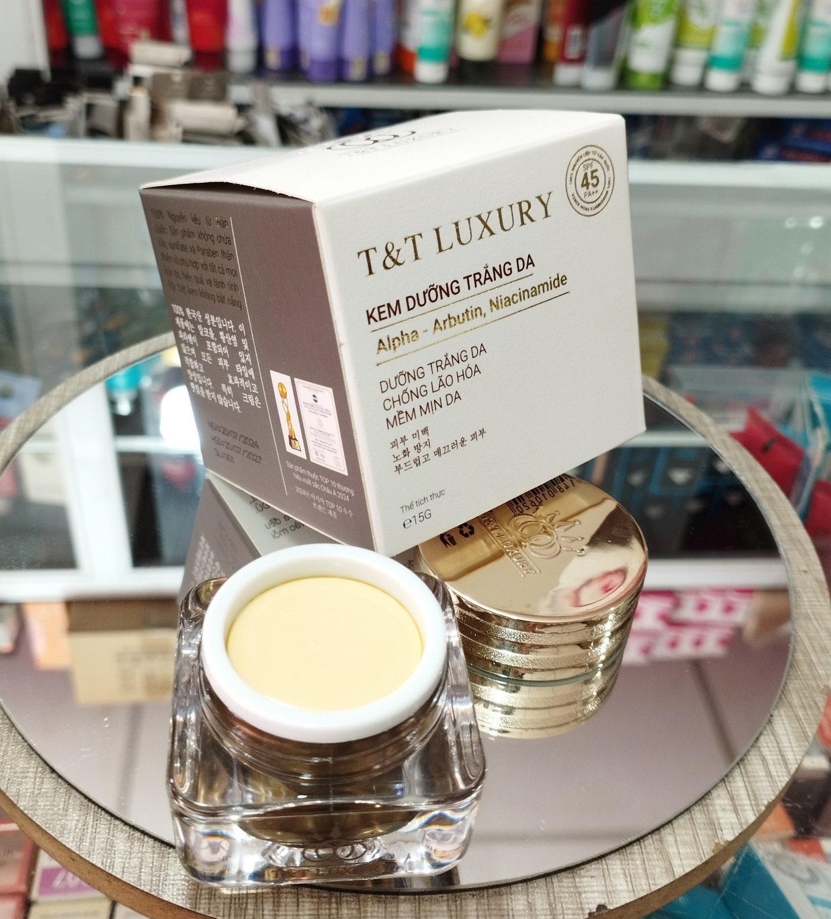 Kem T&T LUXURY dưỡng trắng da - lão hoá - mềm mịn da - SPF 45 PA ++ 15gr